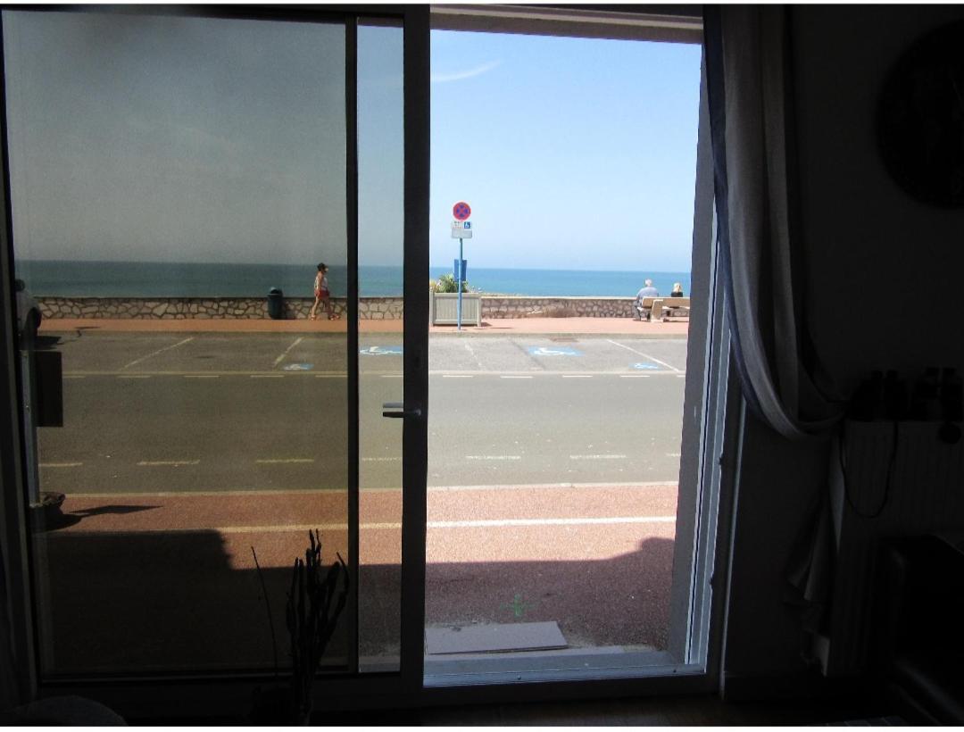 Housse Maison Face Holiday home *
